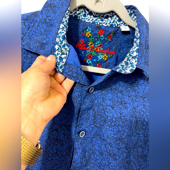 💚💚Robert Graham Button down long sleeve shirt. In good condition - Picture 5 of 5